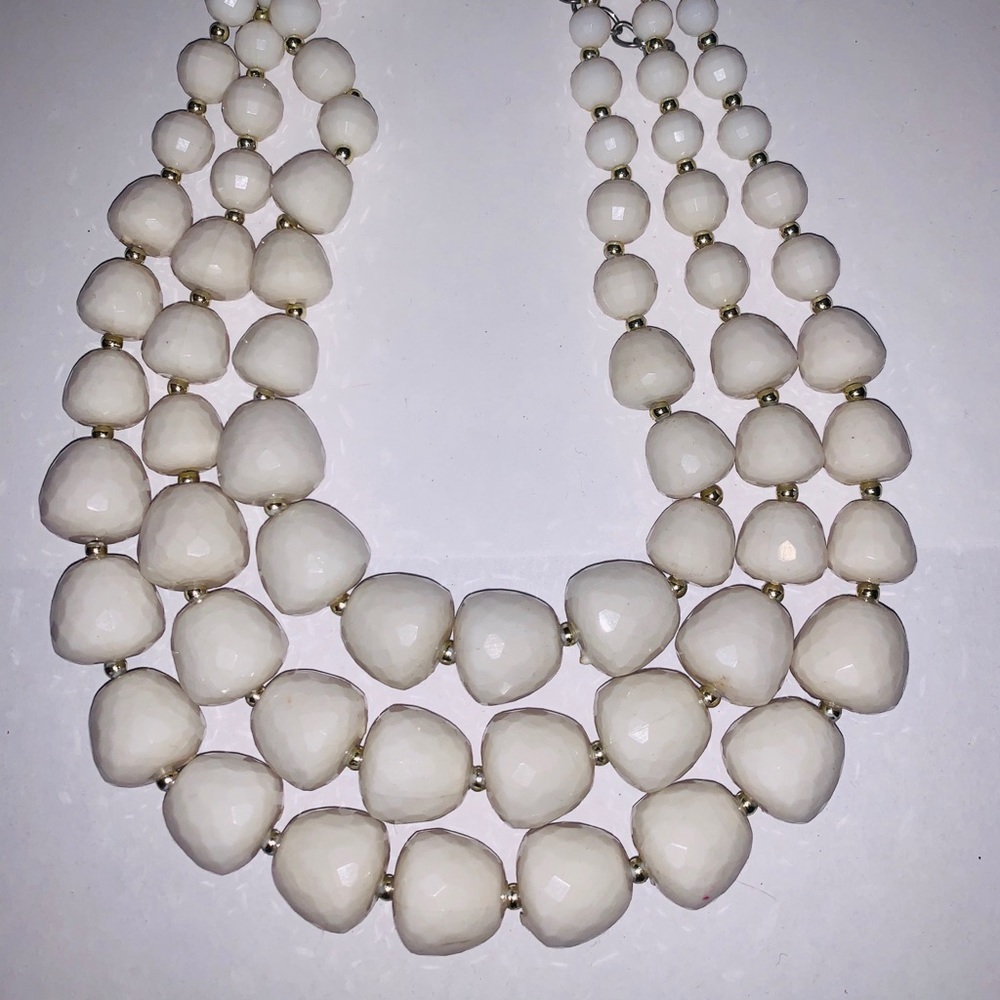 White statement necklace